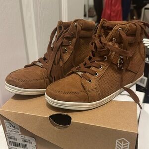 Gledien Shoes size 7.5W